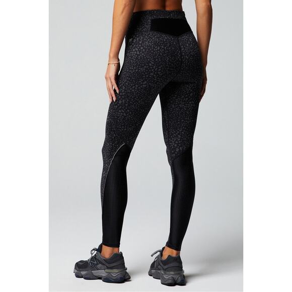 Fabletics Stride 9 Motion365+ High-Waisted Activewear Leggings Size S - Picture 2 of 10
